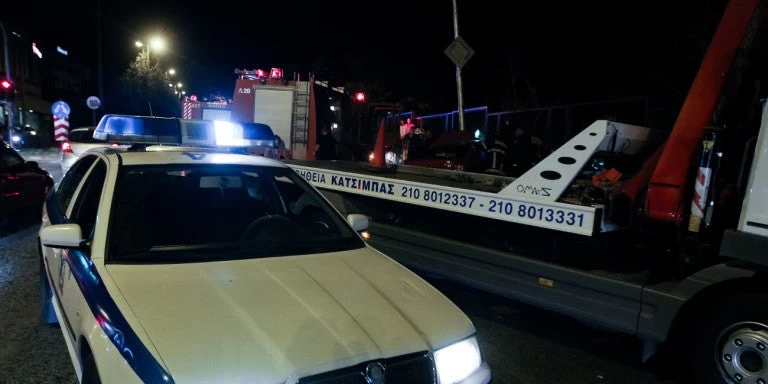 Τροχαίο στη Μαραθώνος – Απεγκλώβισε ένα άτομο η Πυροσβεστική